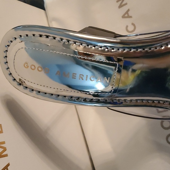 NWT GOOD AMERICAN SILVER MIRROR BLOCK HEELS - Picture 4 of 10